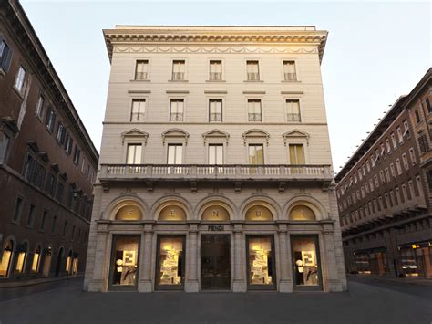 centralino fendi euro ro0ma|roma palazzo fendi.